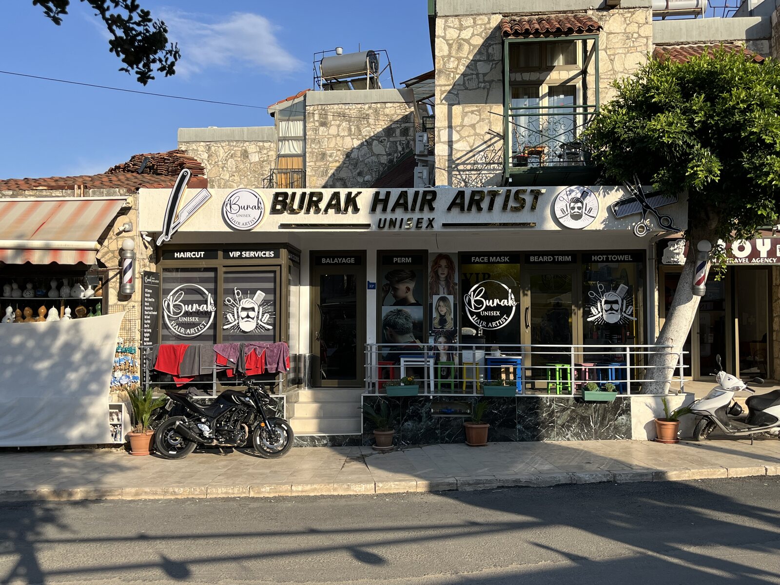 Burak Hair Artist Unisex kuaför salonu dış görünüm